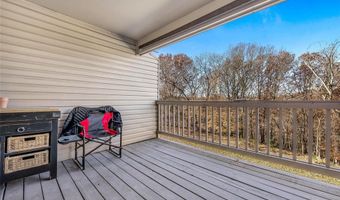 534 Oak Ridge Trails Ct, Ballwin, MO 63021