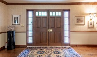 144 Barton North Dr, Ann Arbor, MI 48105
