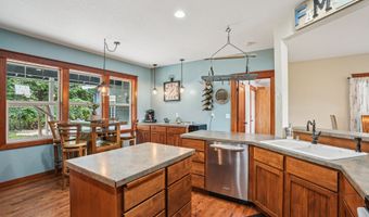 14900 NE CRITTER HILL Dr, Amboy, WA 98601