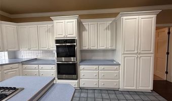 607 Nelson, McAlester, OK 74501