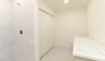 100 Williamsburg Ln, Athens, GA 30605