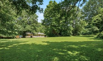 706 N Arbor Dr, Anchorage, KY 40223