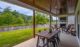 616 HIRAM Dr, Bauxite, AR 72011