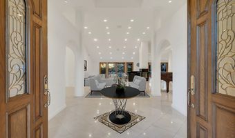 4446 Hayvenhurst Ave, Encino, CA 91436