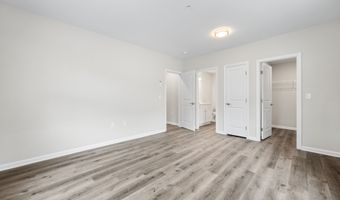 64 E Mitchell Ave 17, Cheshire, CT 06410