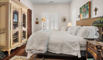 1515 BEACH Ave, Atlantic Beach, FL 32233