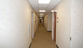 5 Lions Dr, North Liberty, IA 52317