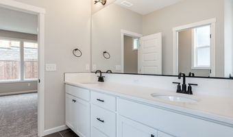 809 NW 32ND St, Battle Ground, WA 98604