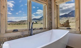 32 Big Creek Dr, Cody, WY 82414