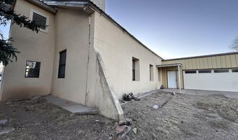 208 S White Oaks Ave, Capitan, NM 88316