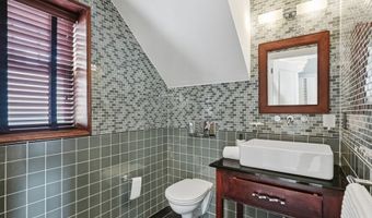 155 W 9th St 1, Boston, MA 02127