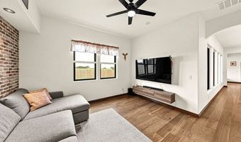 120 Western Way, Adkins, TX 78101