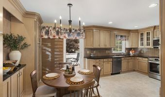570 Forest Hills Pkwy, Bayville, NJ 08721