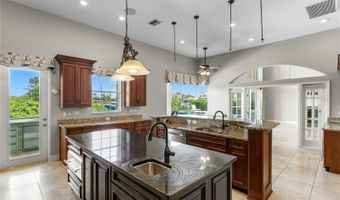 6459 RUBIA Cir, Apollo Beach, FL 33572