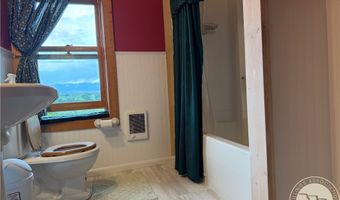 185 Howie Rd, Big Timber, MT 59011