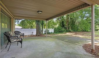 1201 Elm Cir, Albertville, AL 35950