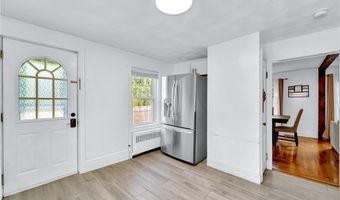 38 Anthony Dr, Cumberland, RI 02864