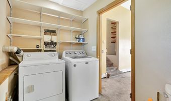 7813 Dover Ave, Anchorage, AK 99504