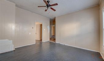 909 W Minnesota Ave, Chickasha, OK 73018