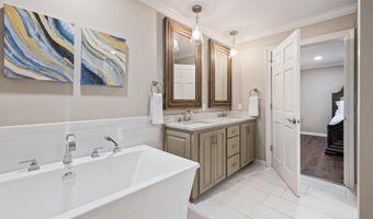 1127 N Monte Blanc Dr, Abbeville, LA 70510
