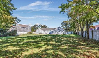 677 W West Main St, Barnstable, MA 02630