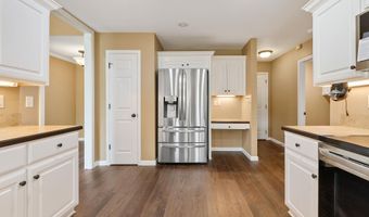 1864 Falcon Way, Benton, AR 72015