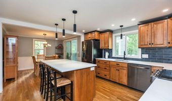 66 Cambridge Rd, Bedford, NH 03110
