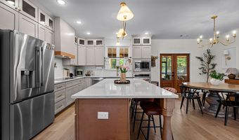 425 Dean Rd, Barnesville, GA 30204