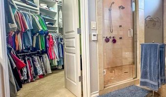 1408 Riverwood Dr, Bismarck, ND 58504