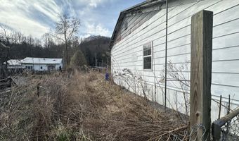 818 Oakdale St, Appalachia, VA 24216
