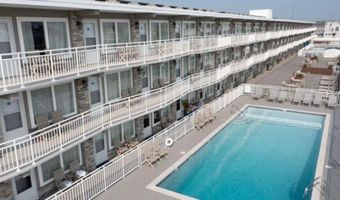 7800 Dune Dr, Avalon, NJ 08202