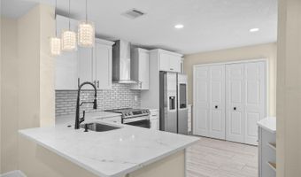 2823 BOULDER FALLS Ct, Apopka, FL 32703