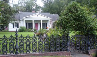 524 W Church St, Bishopville, SC 29010
