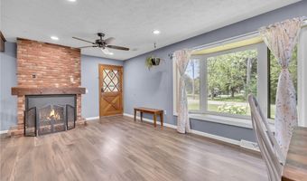 22 Franklin Dr, Angola, NY 14006