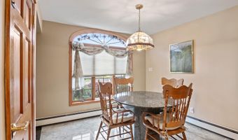 13 Evans Ave, Albertson, NY 11507