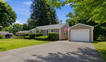 44 Desmarais St, Cumberland, RI 02864