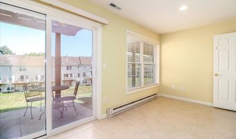 702 Sienna Dr 702, Danbury, CT 06810