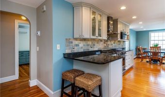 42 Grasslands Rd, East Greenwich, RI 02818