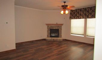 1401 W Bowman Dr, Artesia, NM 88210