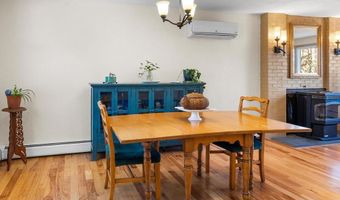 148 North Rd, Hopkinton, RI 02833