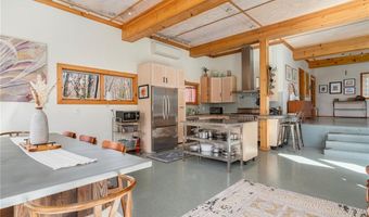 85 Gondola Ave, Jamestown, RI 02835