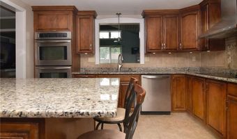32 Harrington Dr, Johnston, RI 02919