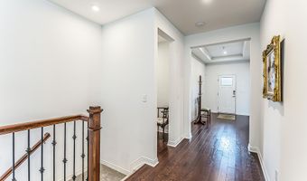 2448 Meadow Hills Dr, Ann Arbor, MI 48108