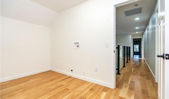 247 Glen Hill Dr, North Kingstown, RI 02874