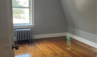 125 Smith St, Cranston, RI 02905