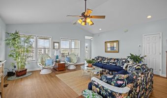 108 N Kinston Ave, Atlantic Beach, NC 28512