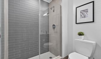 515 N WASHINGTON St 105, Alexandria, VA 22314