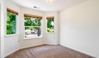 606 Santa Ana Cir, Santa Rosa, CA 95404