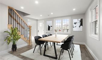 11 Hornbine St, Cranston, RI 02919