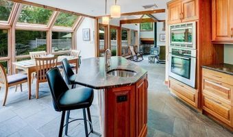 40 Bicentennial Way, Boxborough, MA 01719
